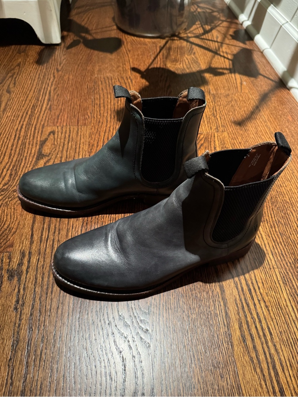 Frye Black Leather Chukka Chelsea Boots